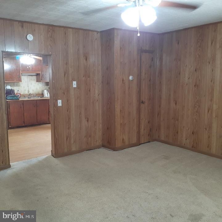ASHLAND - Residential