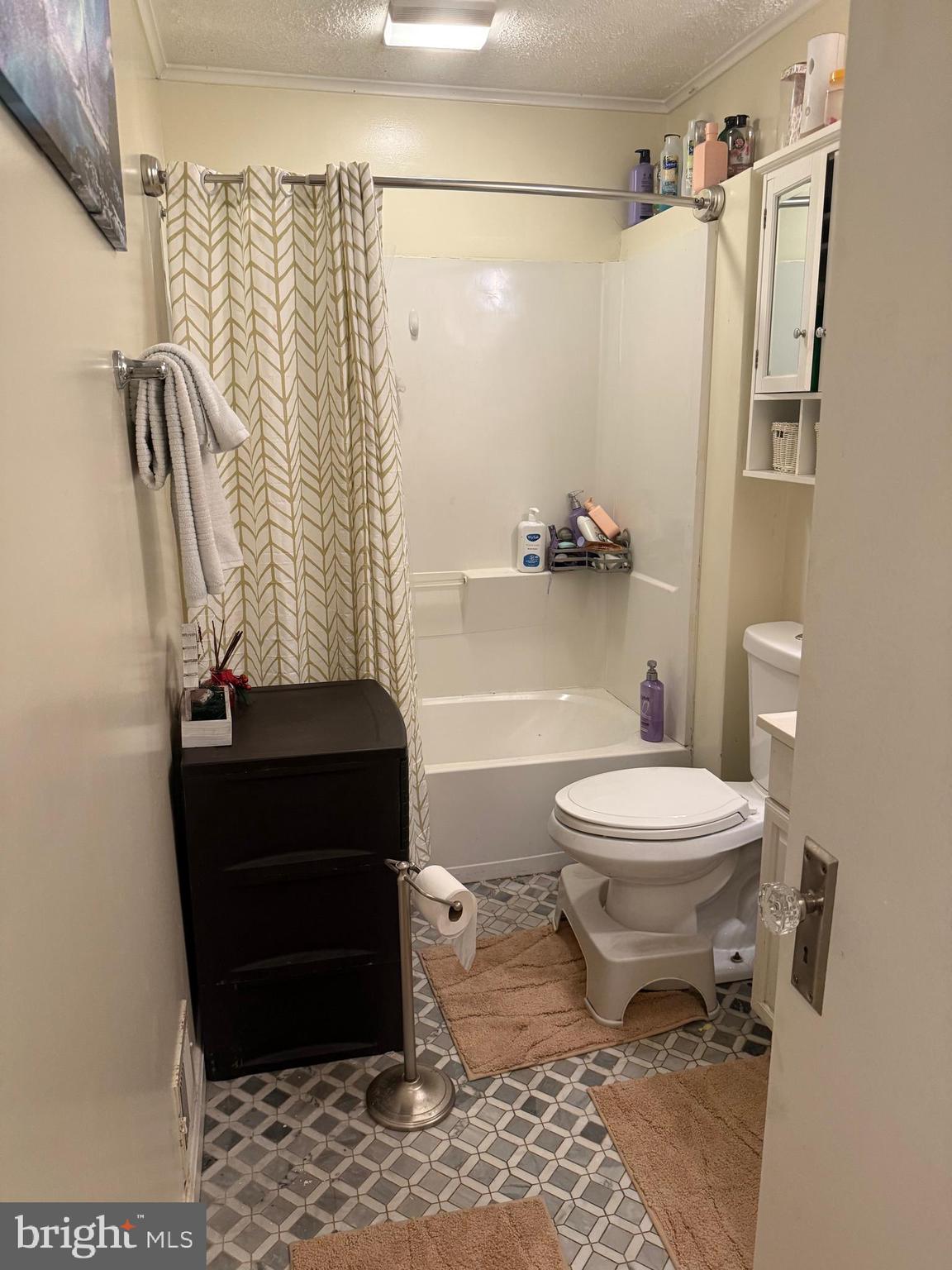 MARSHALL HALL - Residential