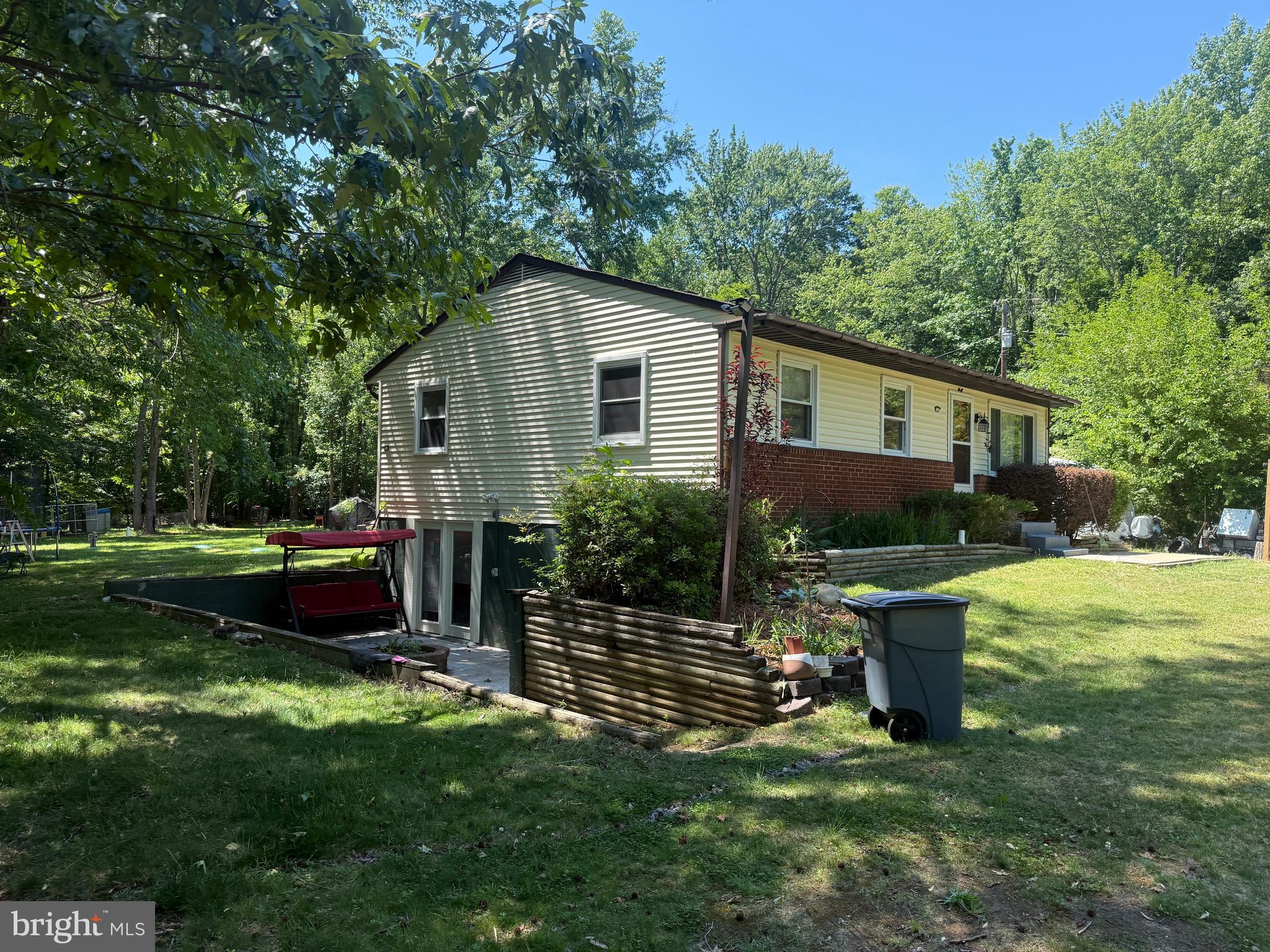 MARSHALL HALL - Residential