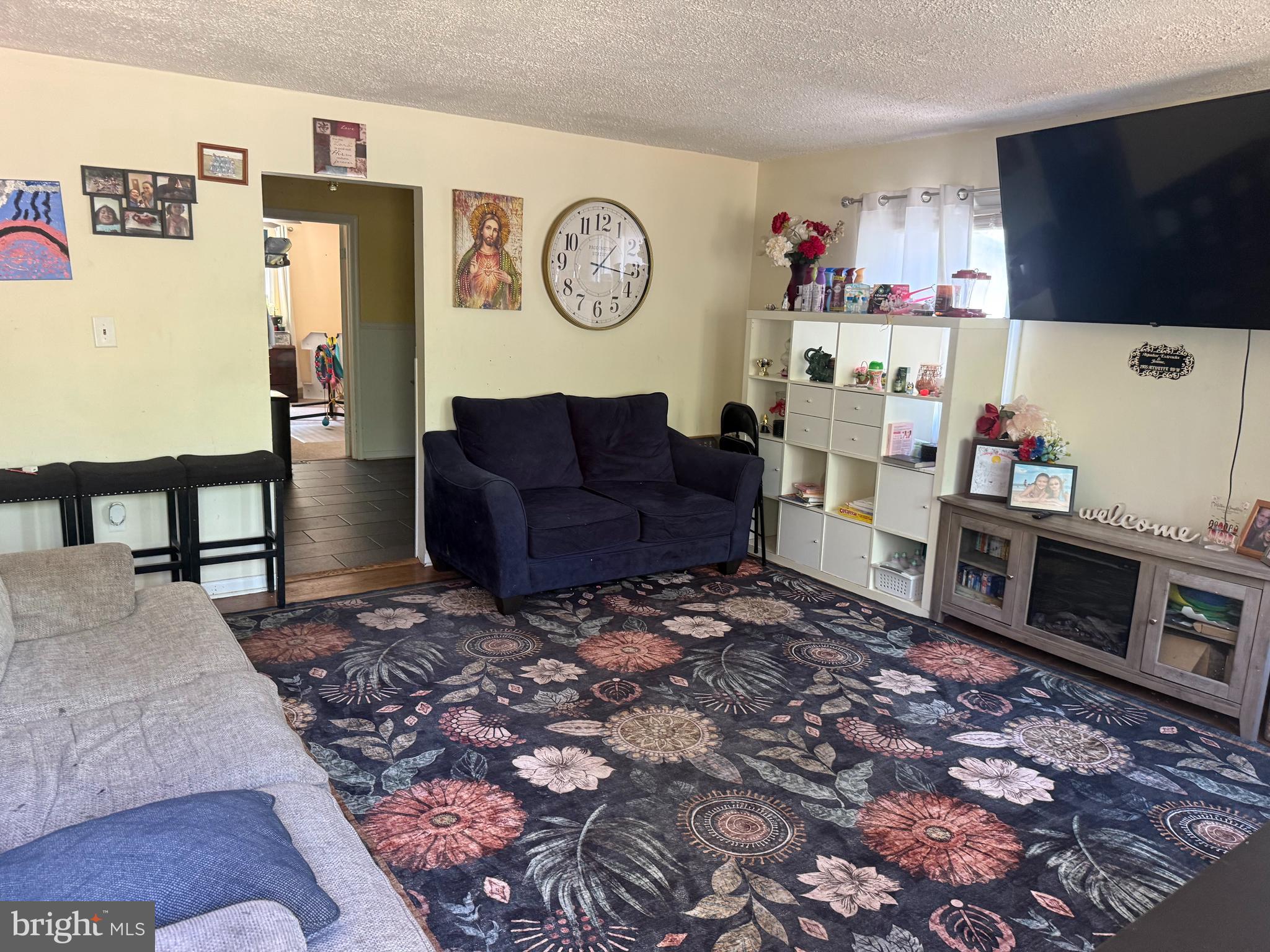 MARSHALL HALL - Residential