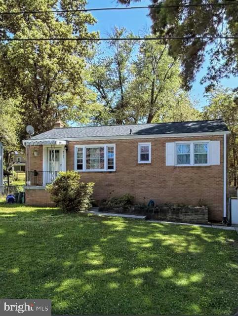Great 4 bedroom, 2 bath single family home. Large fenced in yard which backs to a great playground.Move in ready!Video available upon request