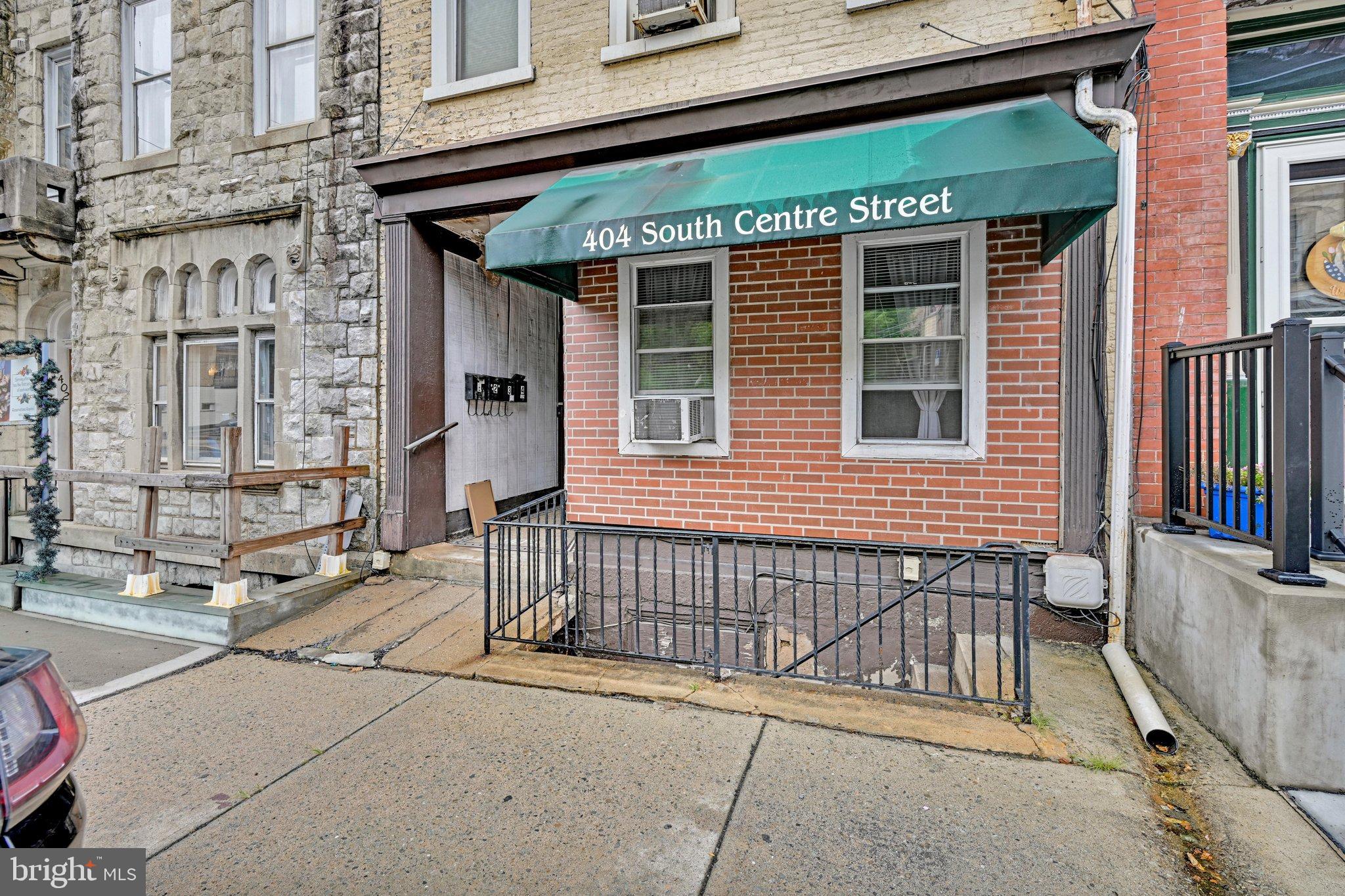 404 S CENTRE STREET