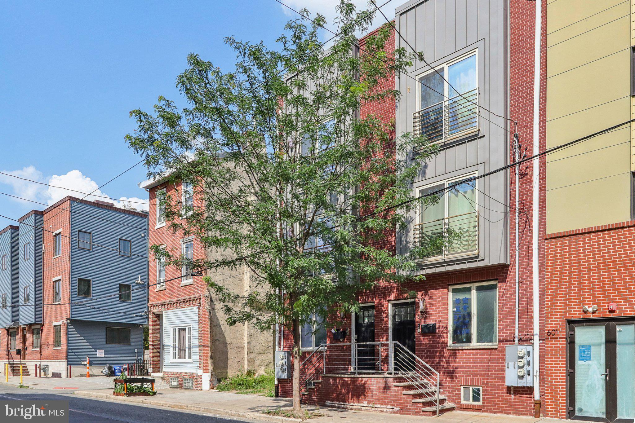 SPRING ARTS - Residential