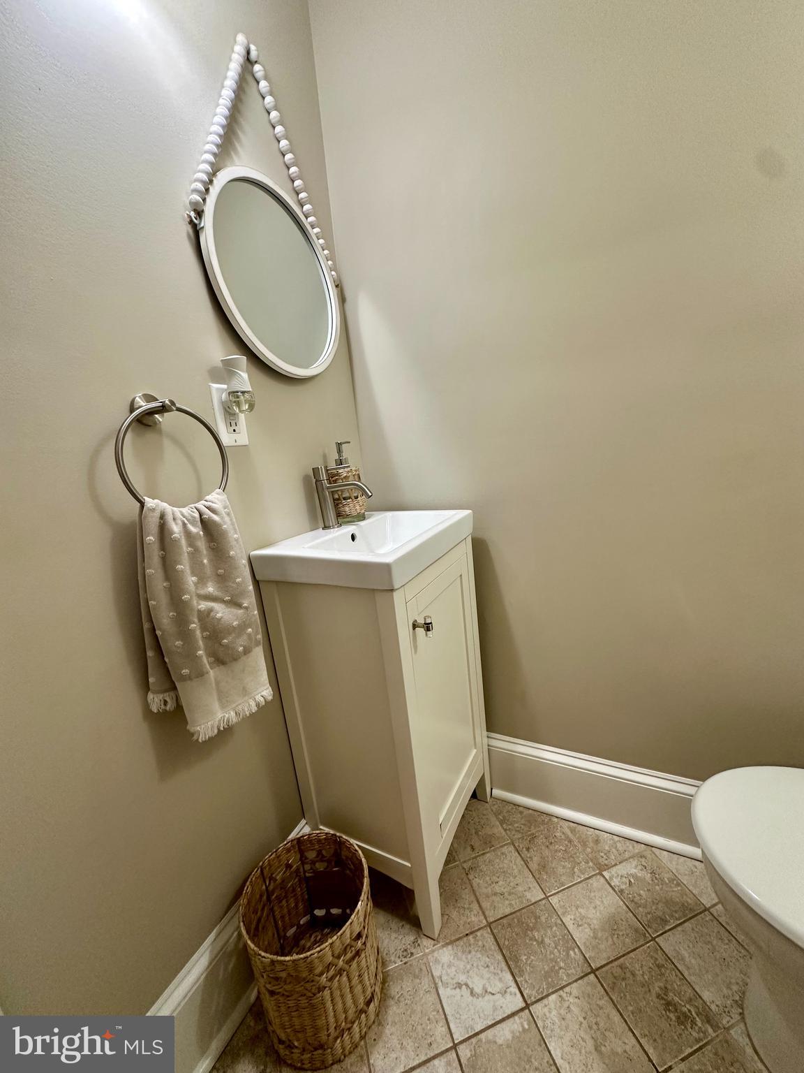 CHESTNUT HILL - Residential Lease