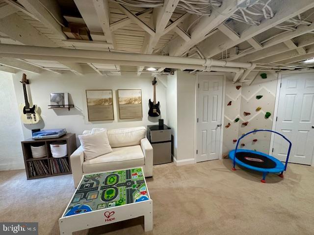 CHESTNUT HILL - Residential Lease