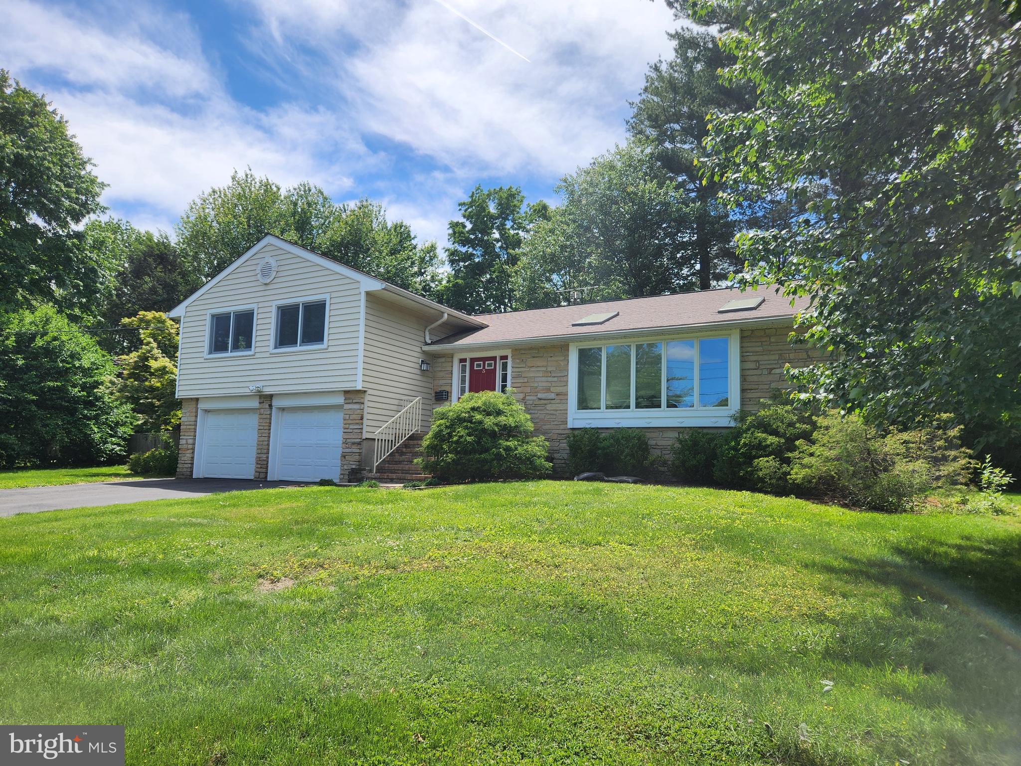 3 VANDERVEER DRIVE