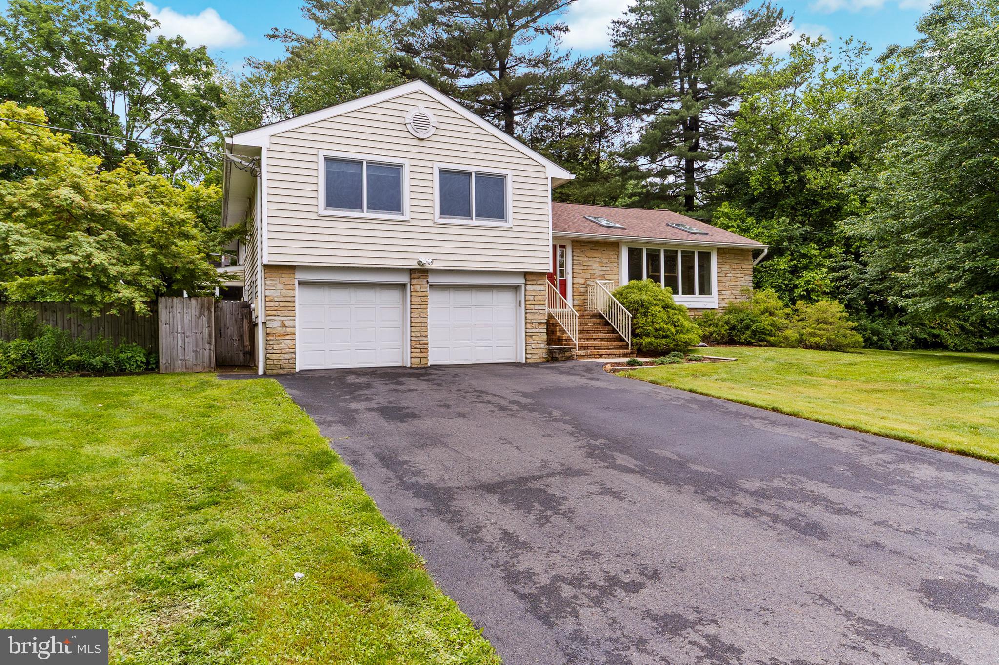 3 VANDERVEER DRIVE