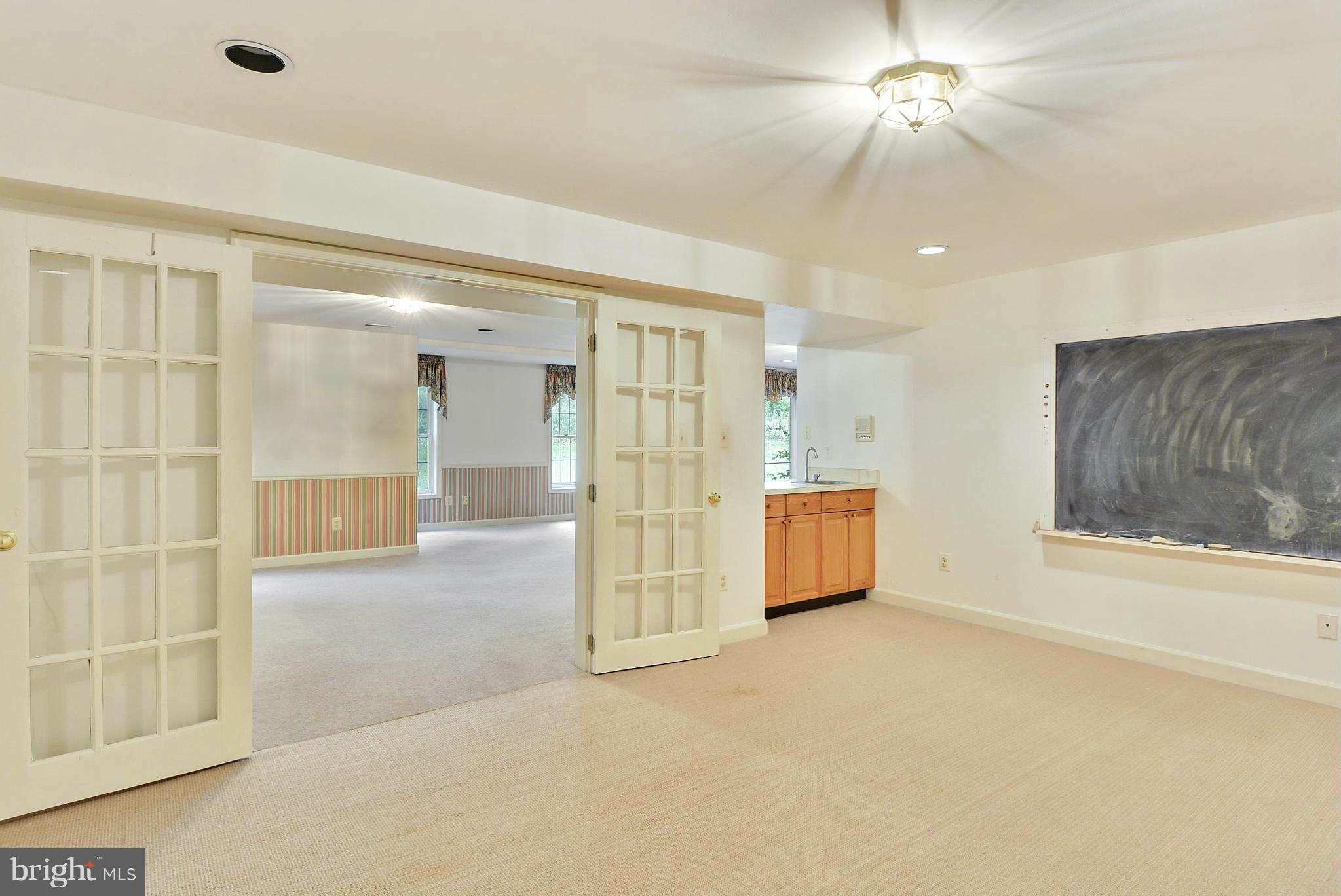 SYCAMORE RIDGE - Residential Lease