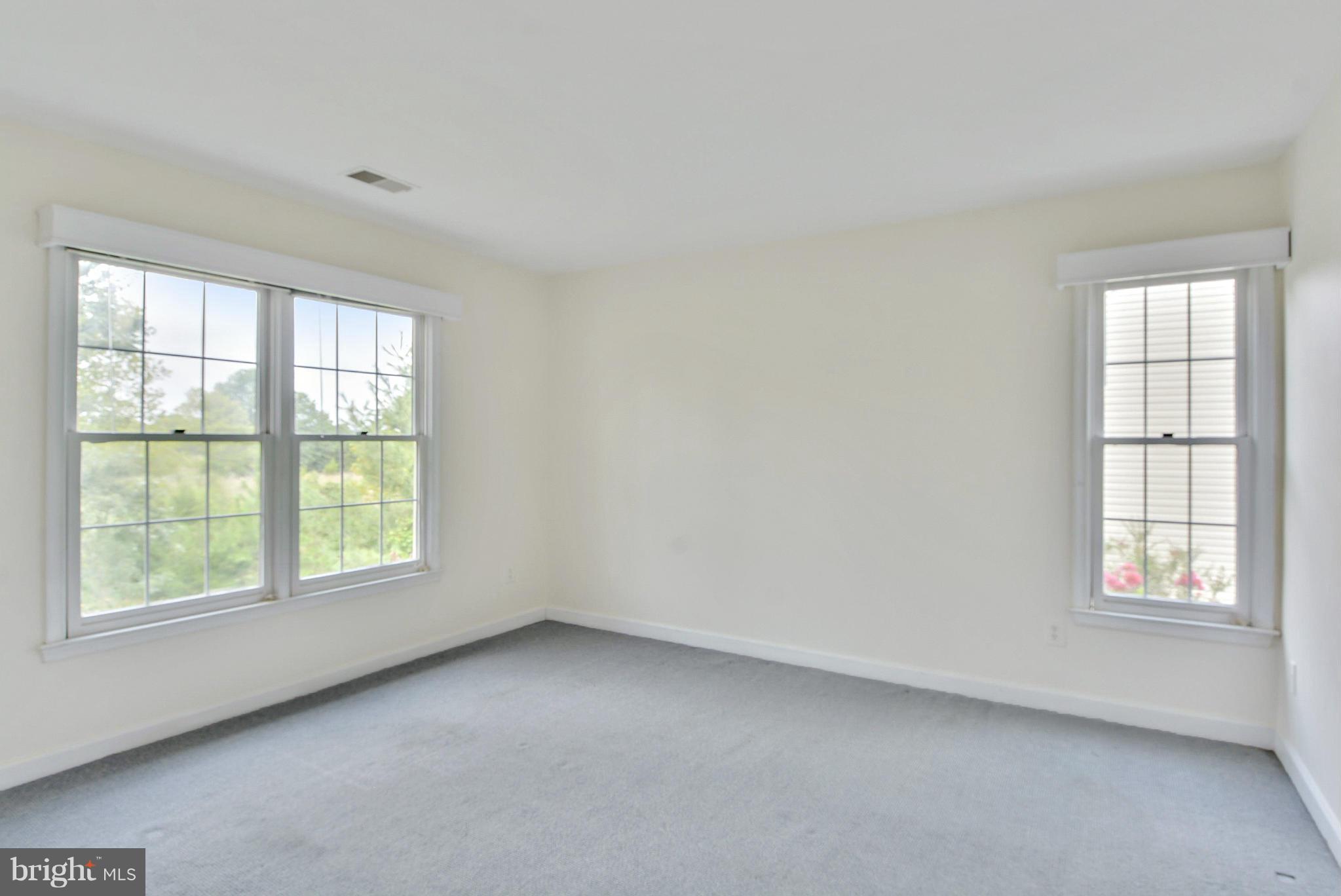 SYCAMORE RIDGE - Residential Lease