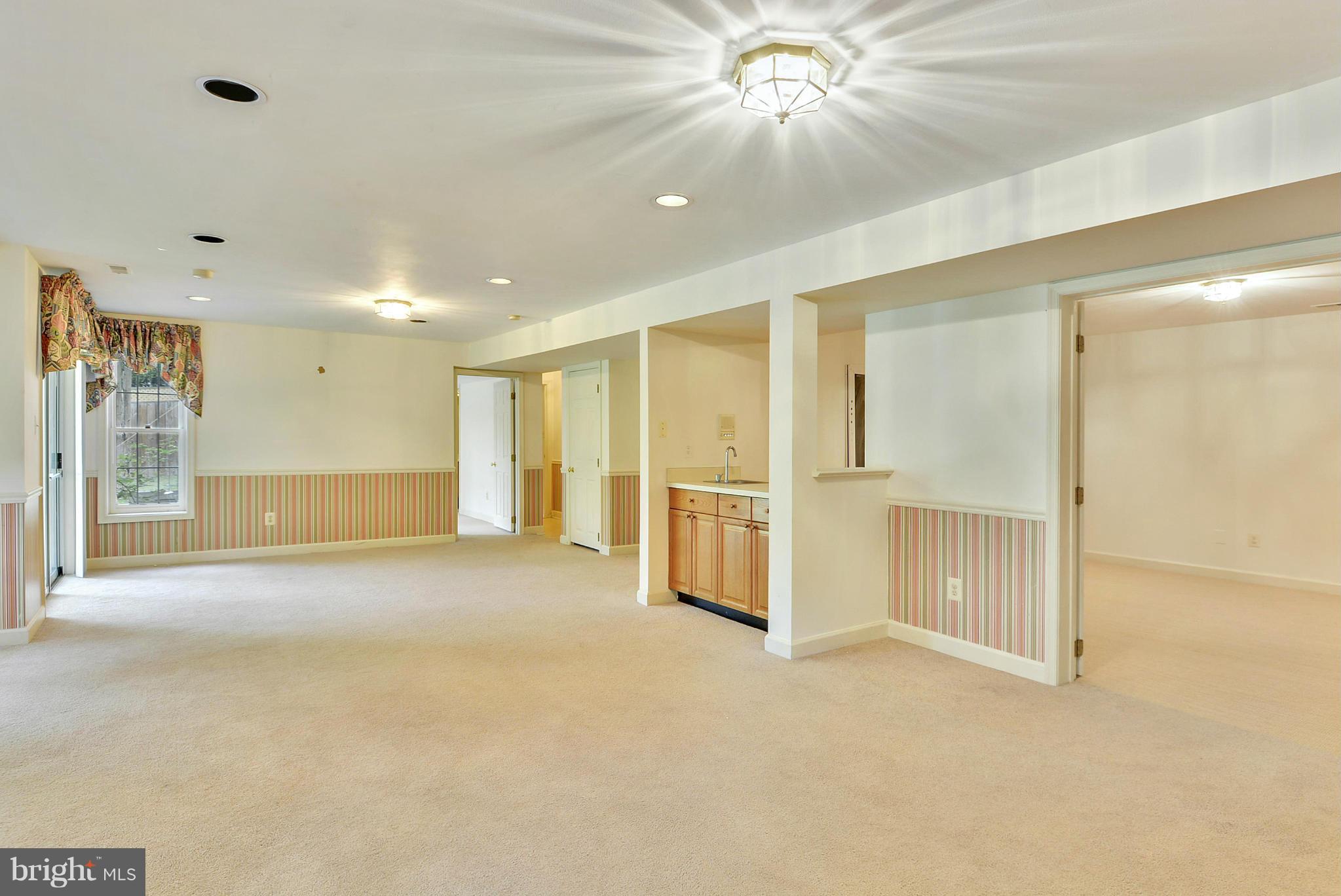 SYCAMORE RIDGE - Residential Lease