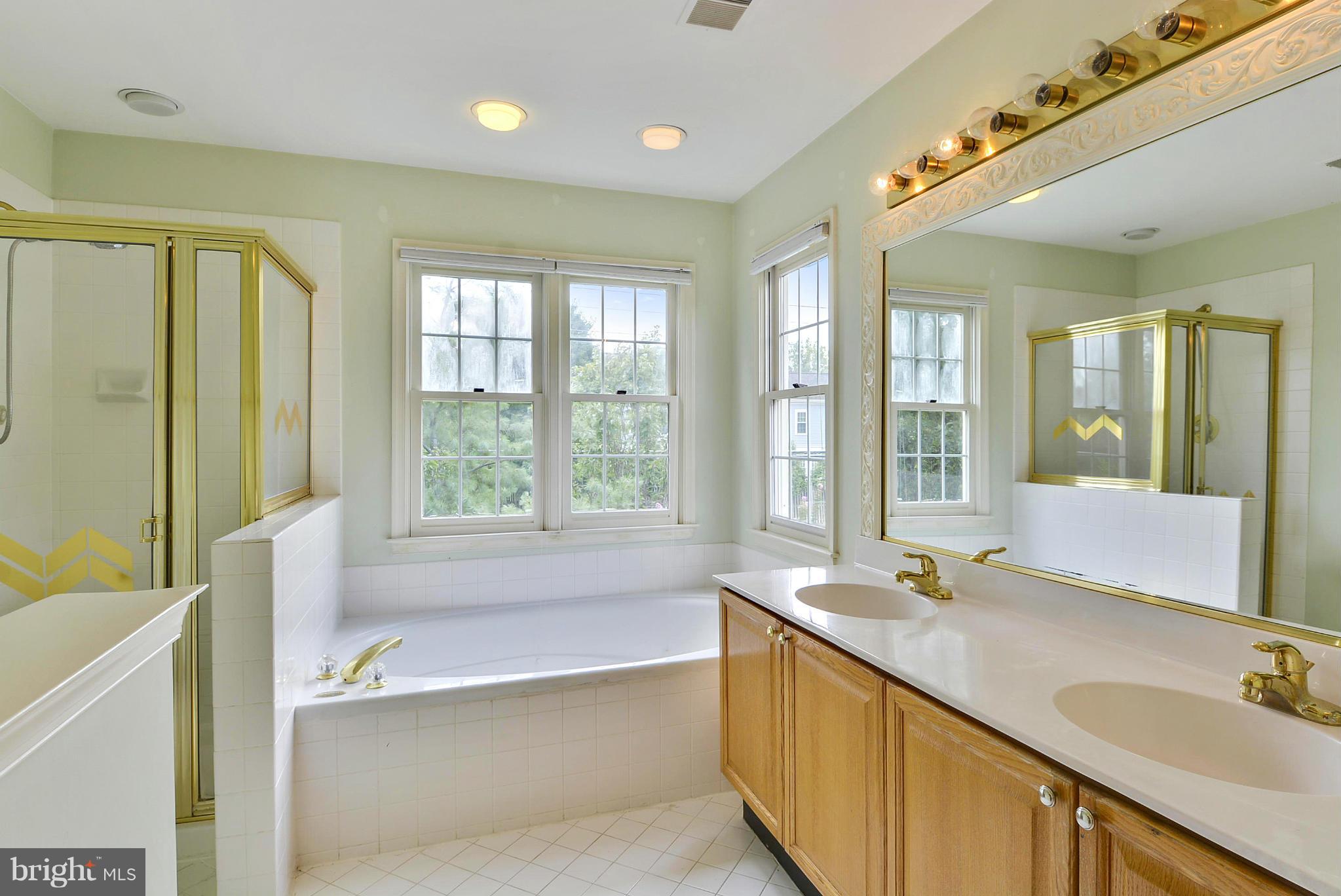 SYCAMORE RIDGE - Residential Lease