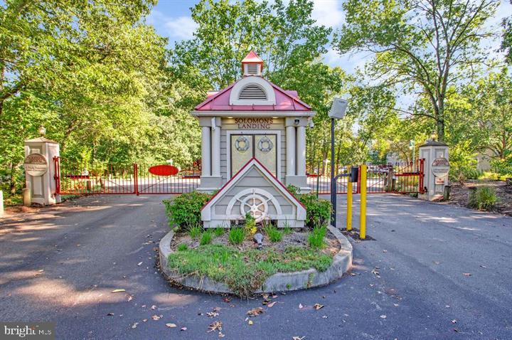 SOLOMONS LANDING - Residential