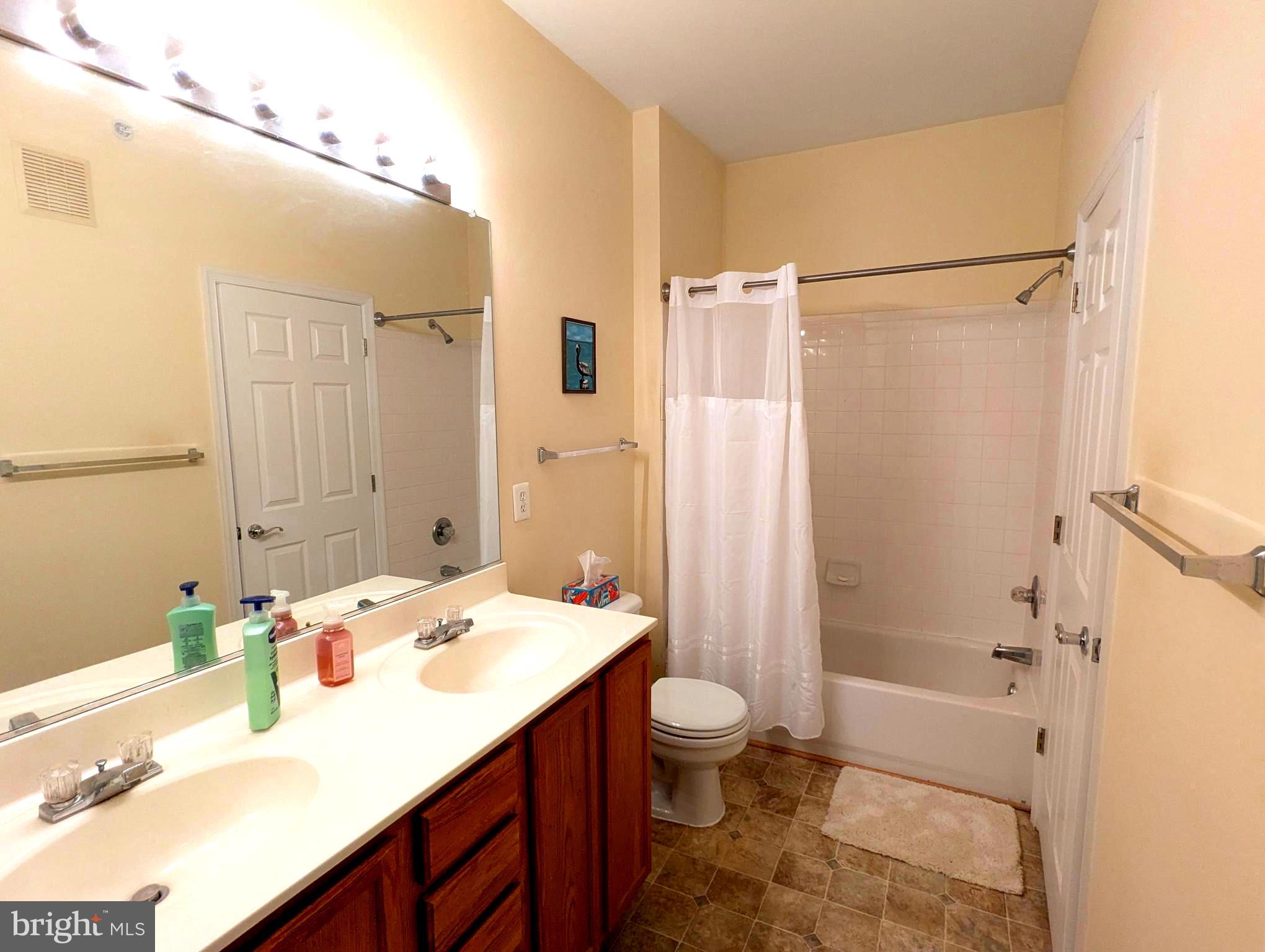 SOLOMONS LANDING - Residential