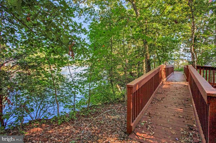 SOLOMONS LANDING - Residential