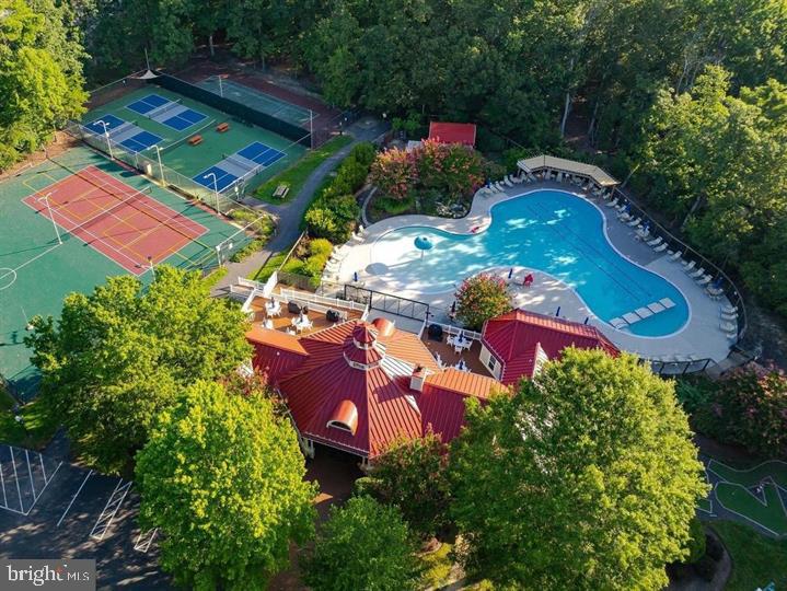 SOLOMONS LANDING - Residential