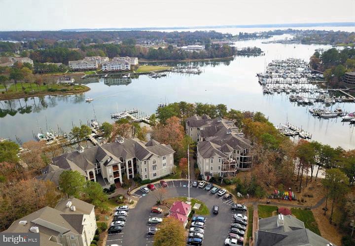 SOLOMONS LANDING - Residential