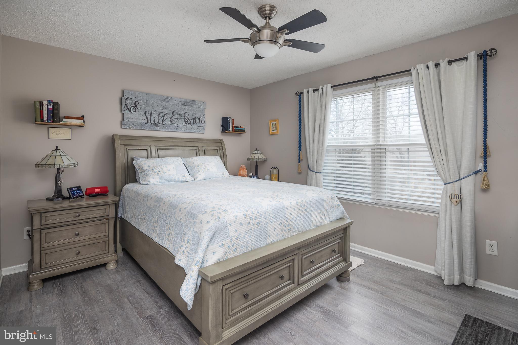 HUNTER'S SQUARE - Residential