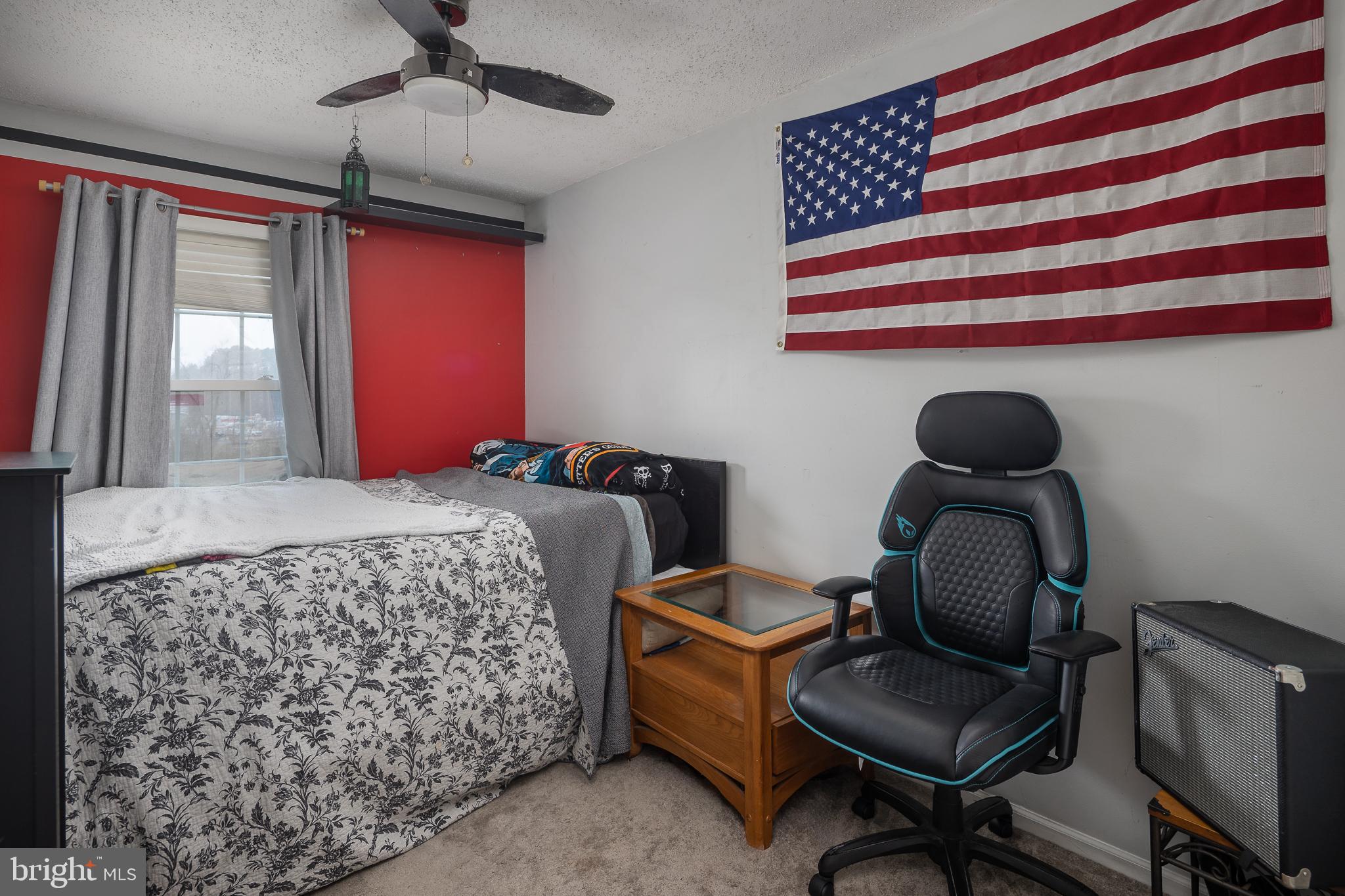 HUNTER'S SQUARE - Residential