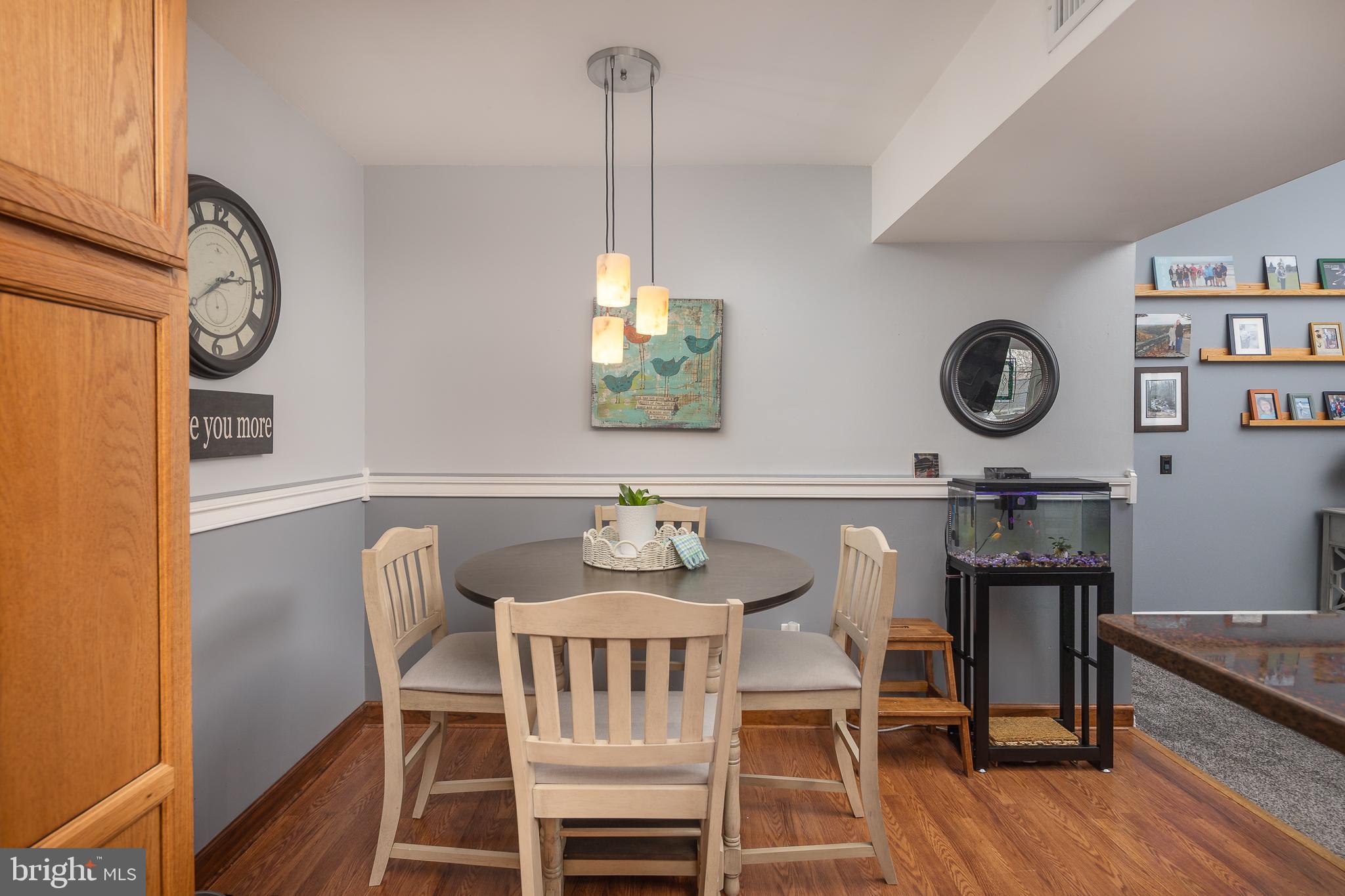 HUNTER'S SQUARE - Residential