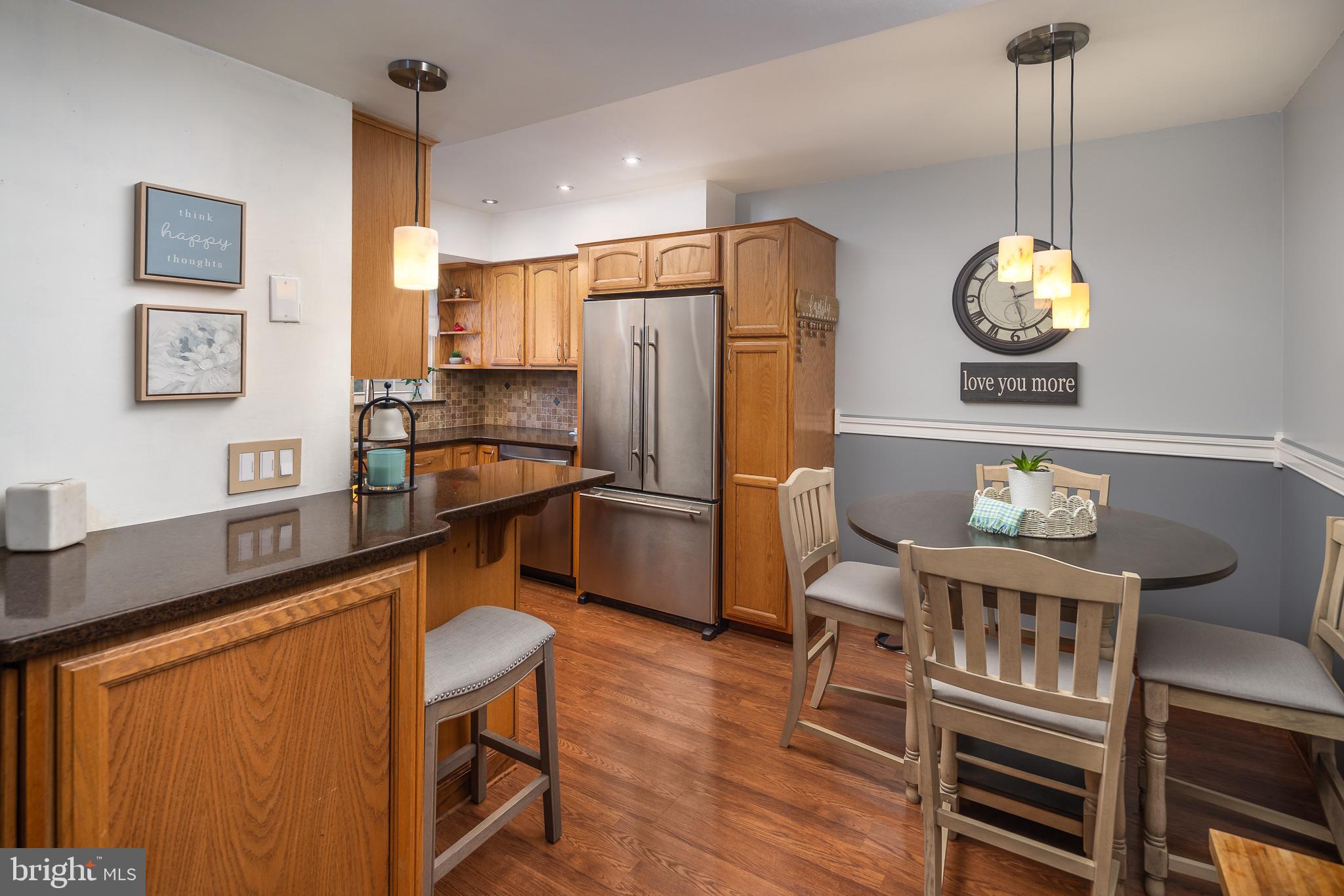 HUNTER'S SQUARE - Residential