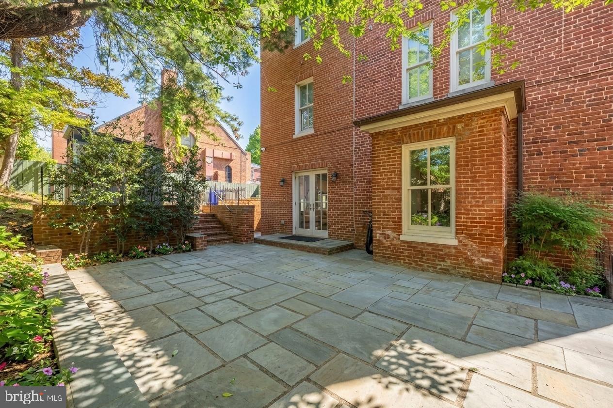 GEORGETOWN - Residential