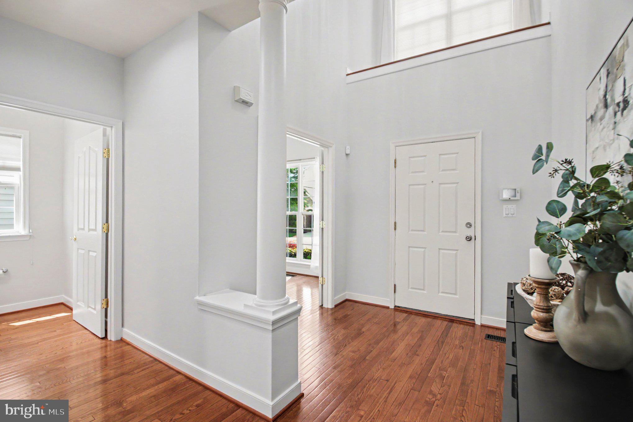 13191 TRIPLE CROWN LOOP