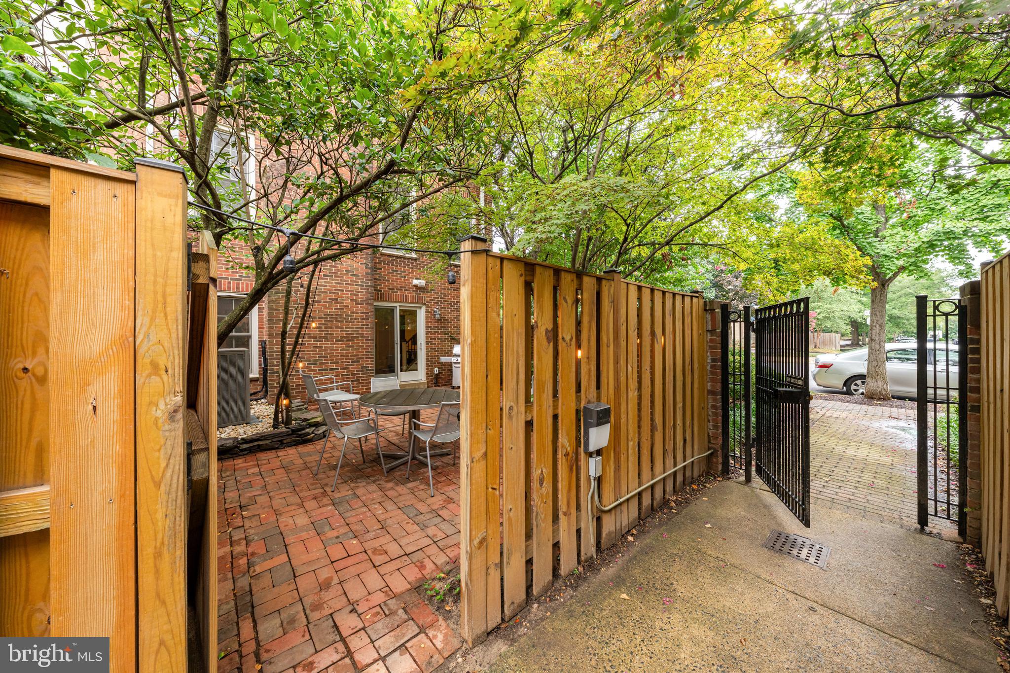 HIGHGATE - Residential