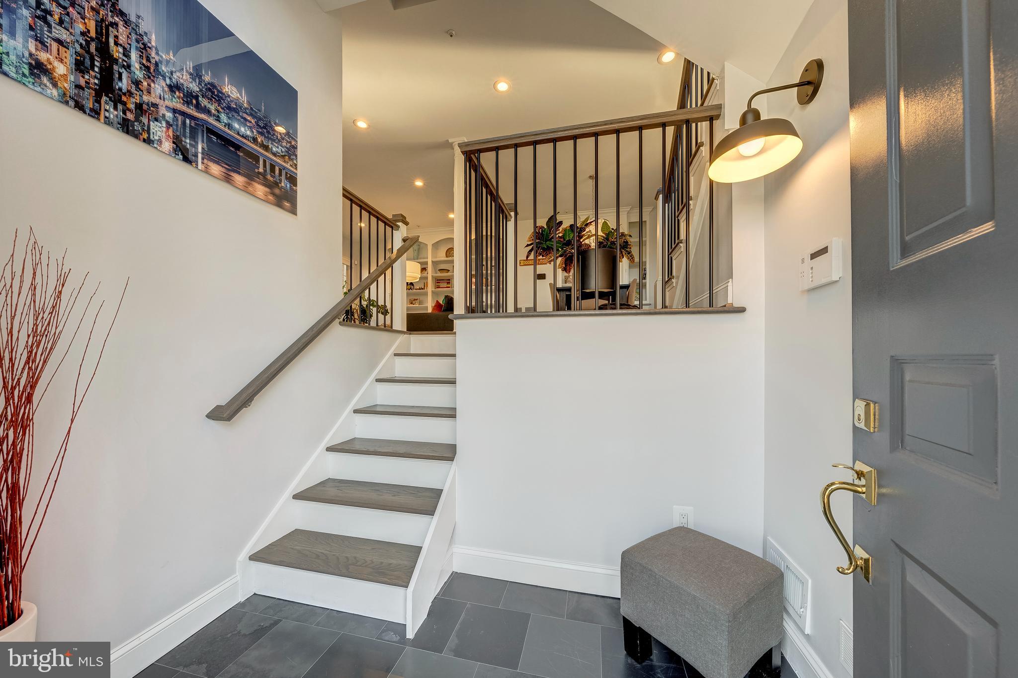 1500 N COLONIAL TERRACE