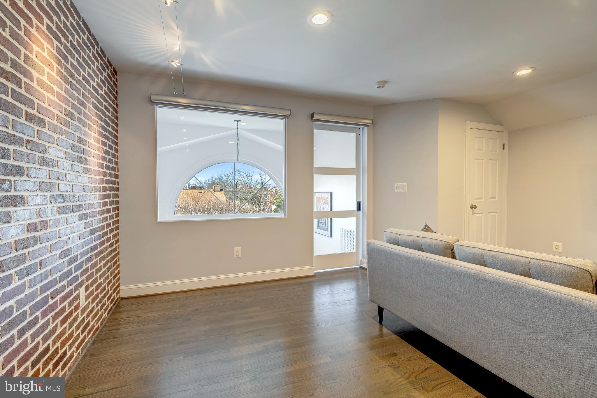 HIGHGATE - Residential