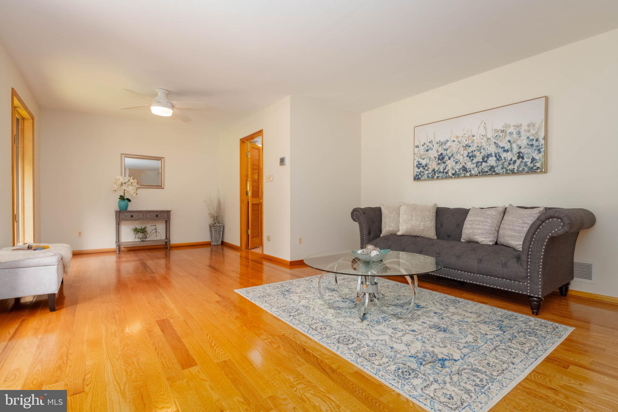 3 RIDGECLIFF COURT