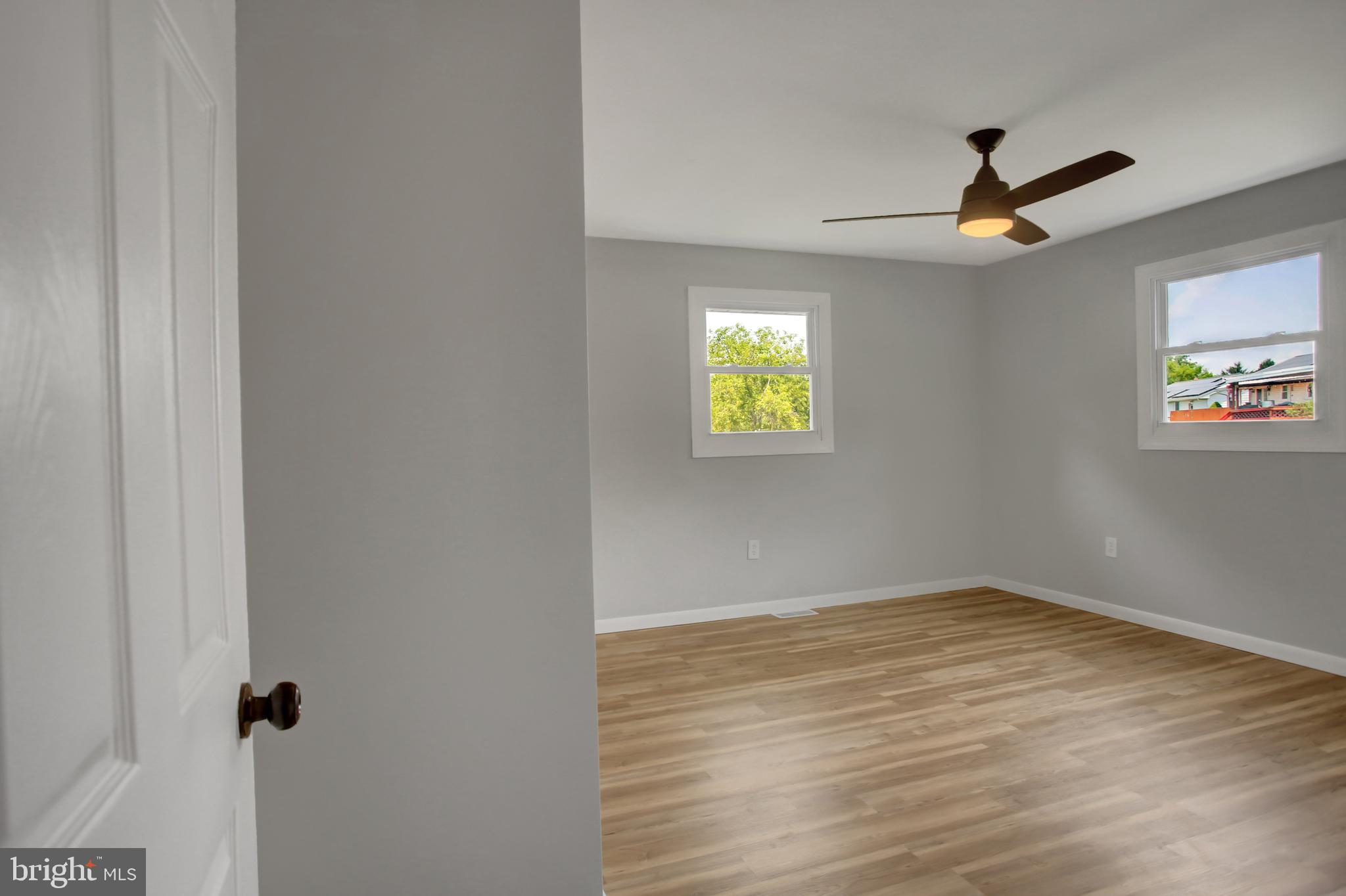 9807 POSSUM HOLLOW ROAD