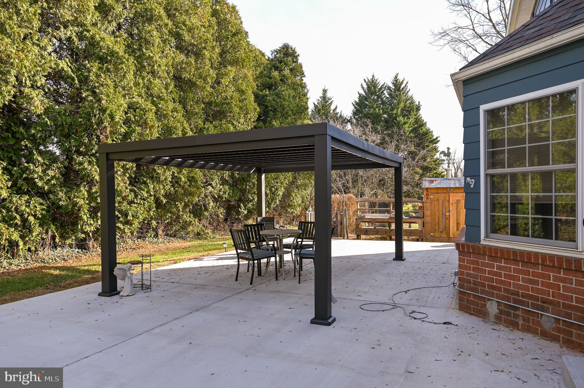 OLD MILL COURT - Residential