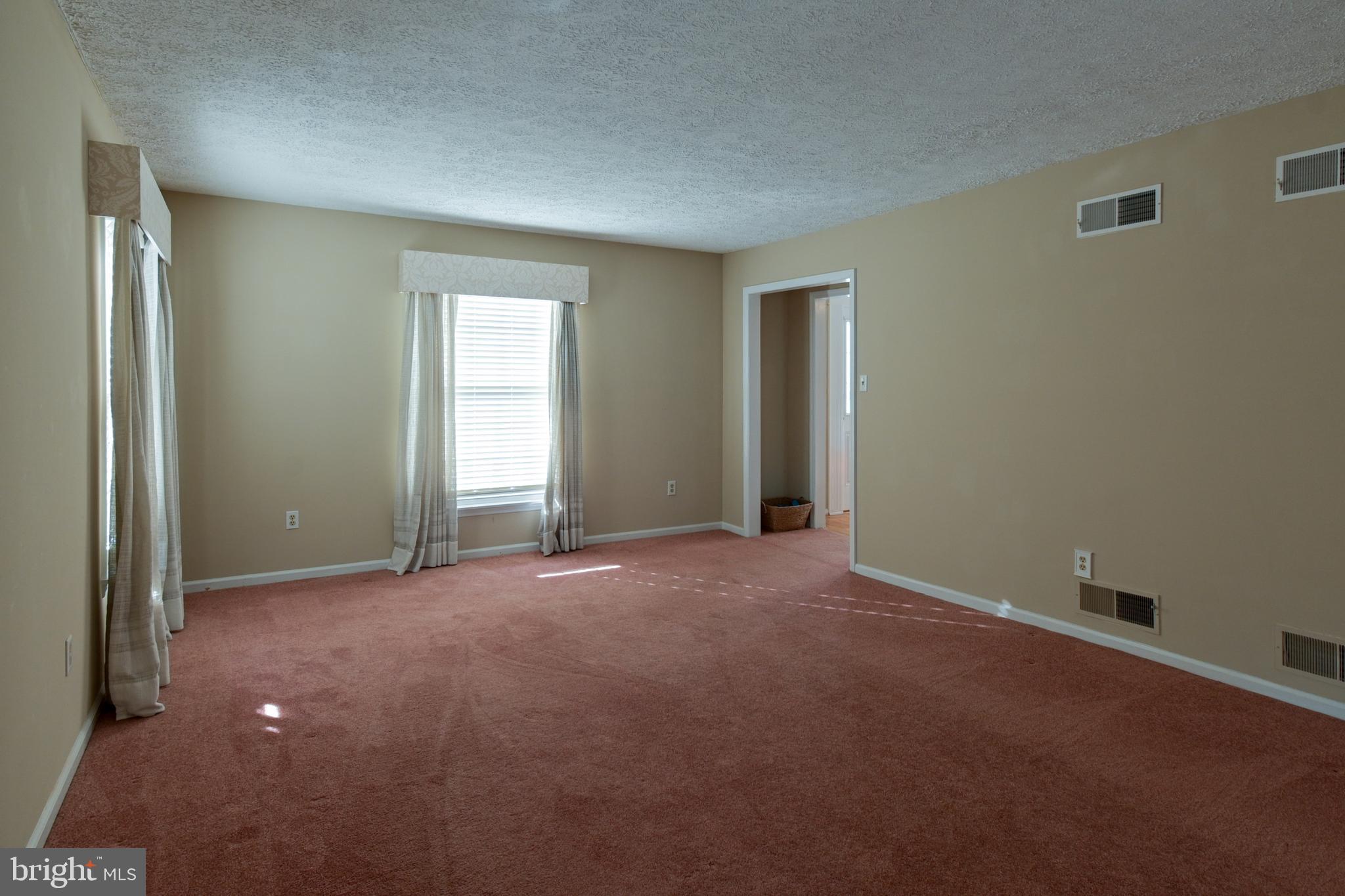 OLD MILL COURT - Residential