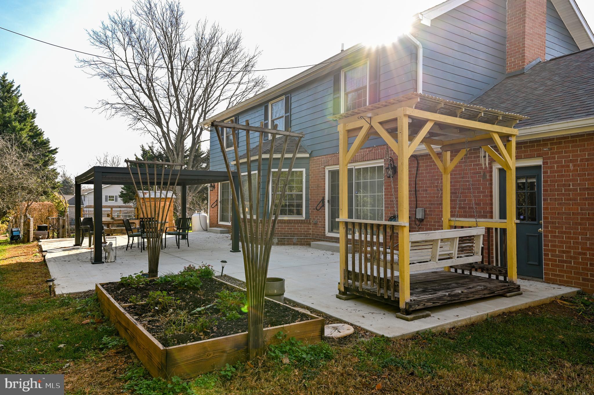 OLD MILL COURT - Residential