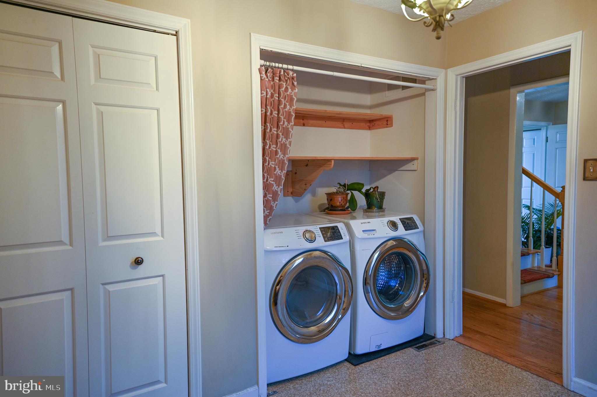 OLD MILL COURT - Residential