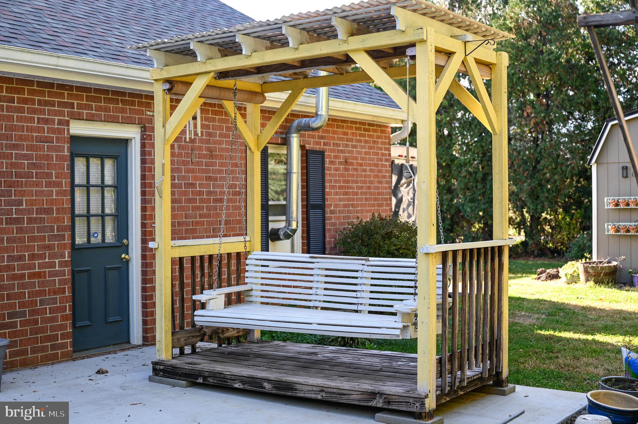 OLD MILL COURT - Residential