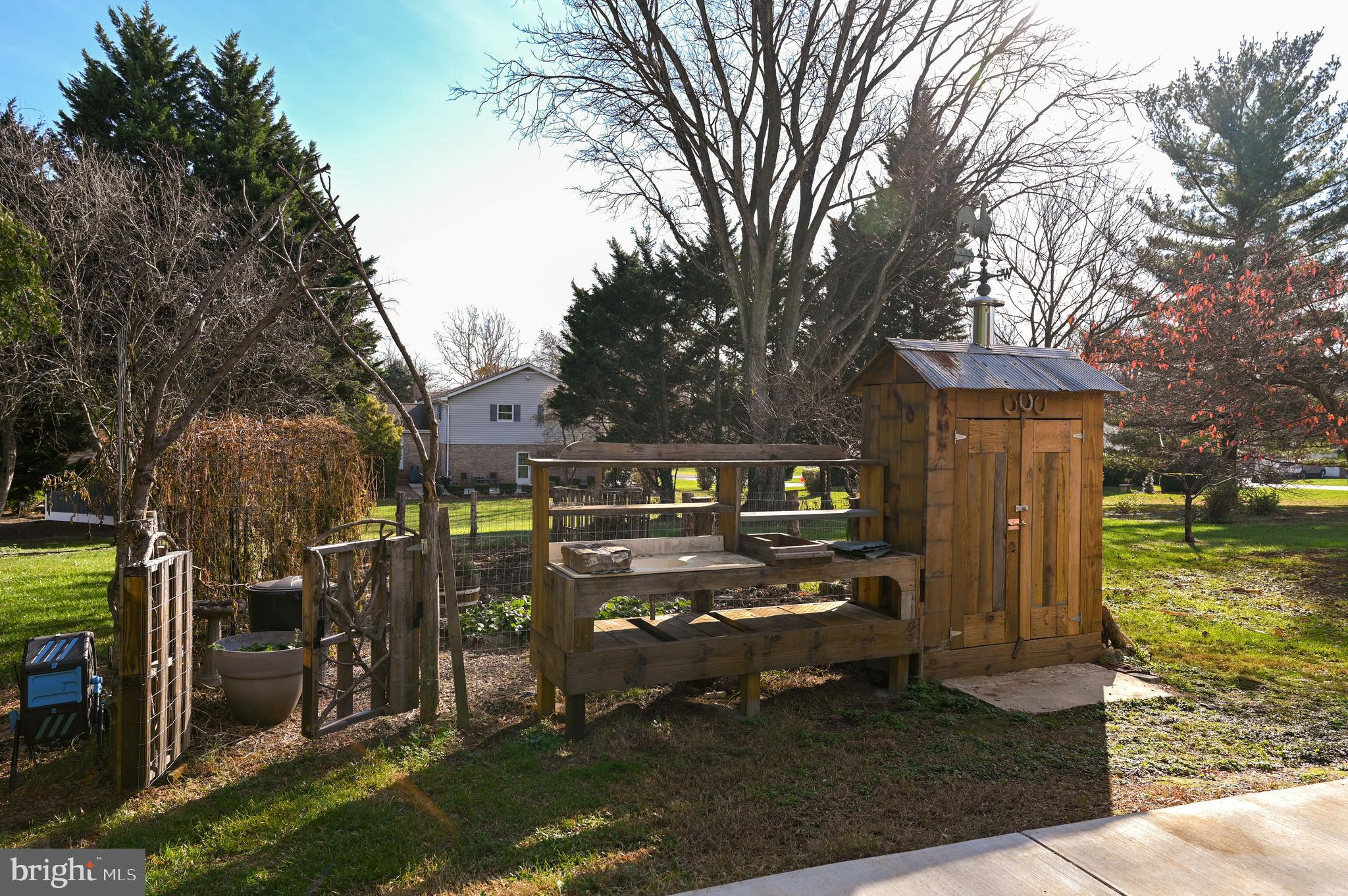 OLD MILL COURT - Residential