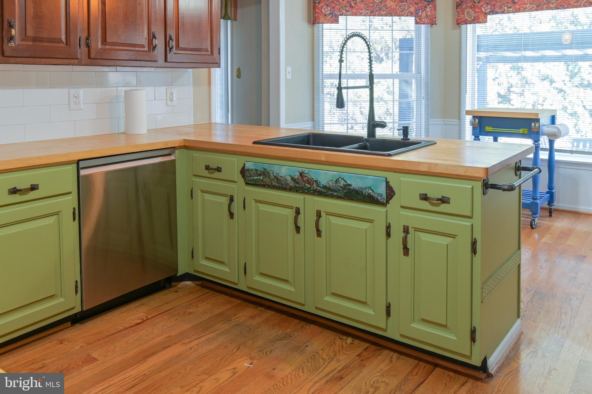 OLD MILL COURT - Residential