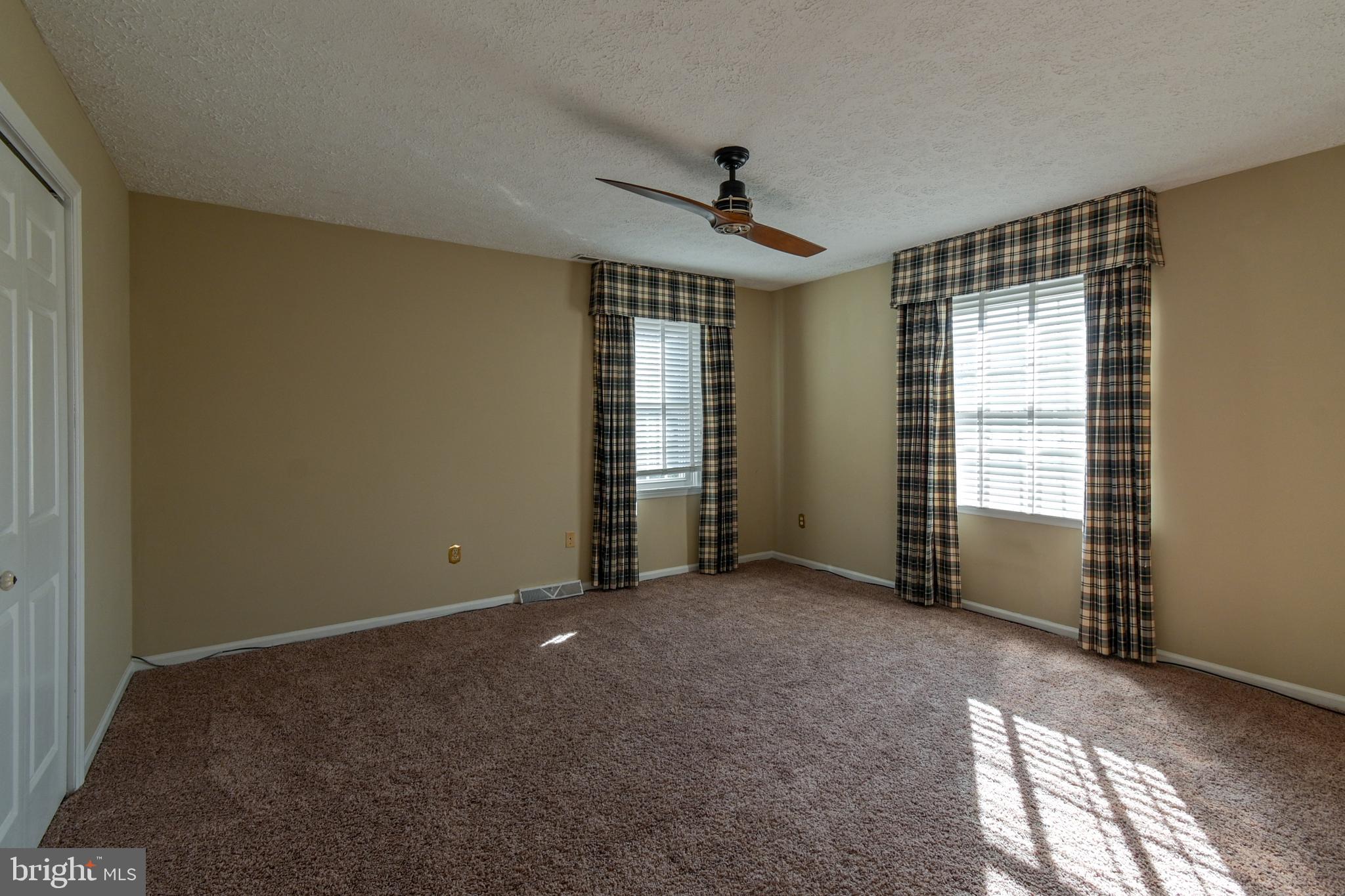 OLD MILL COURT - Residential