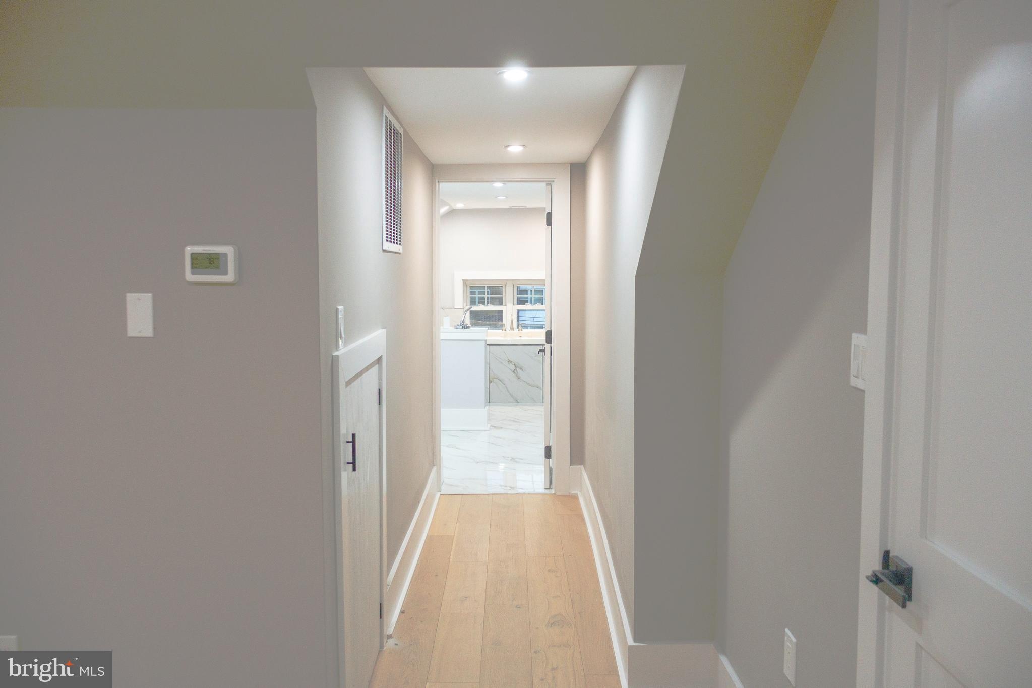 EAST OAK LANE - Residential