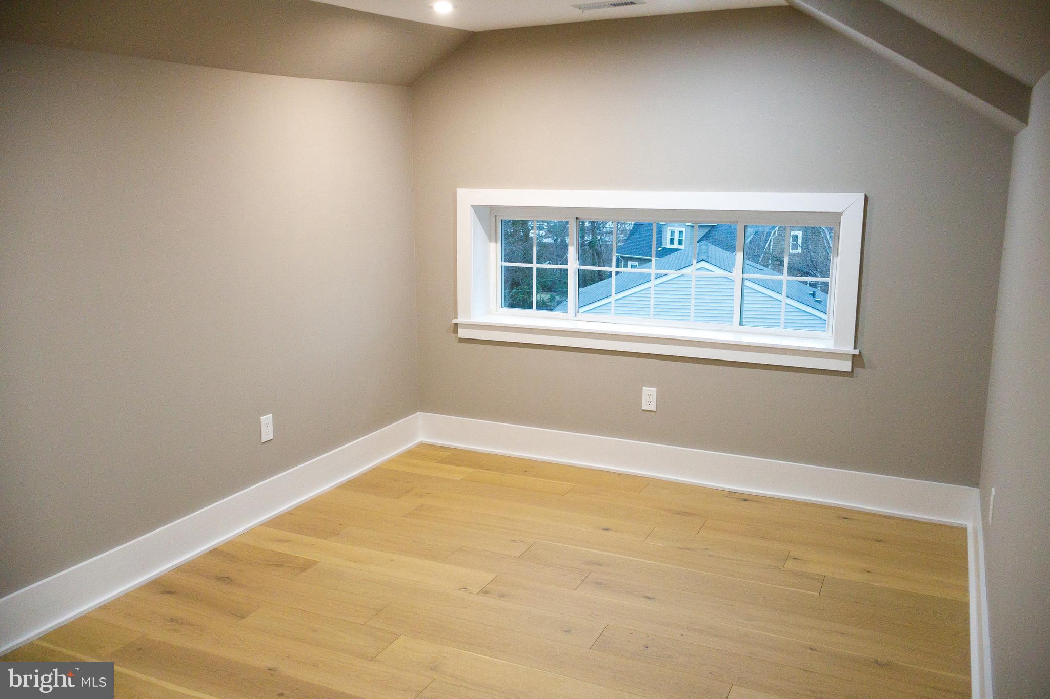 EAST OAK LANE - Residential