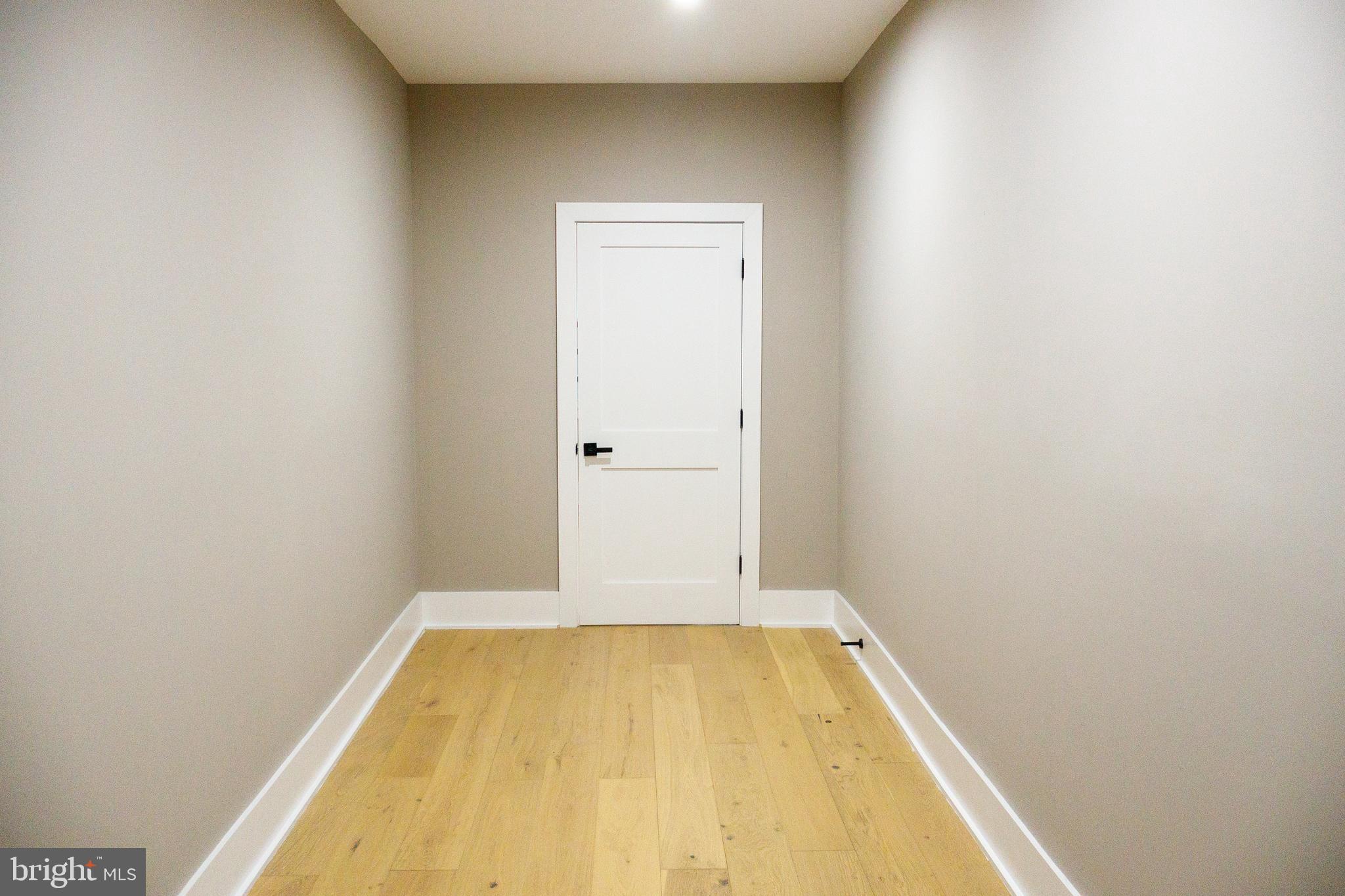 EAST OAK LANE - Residential