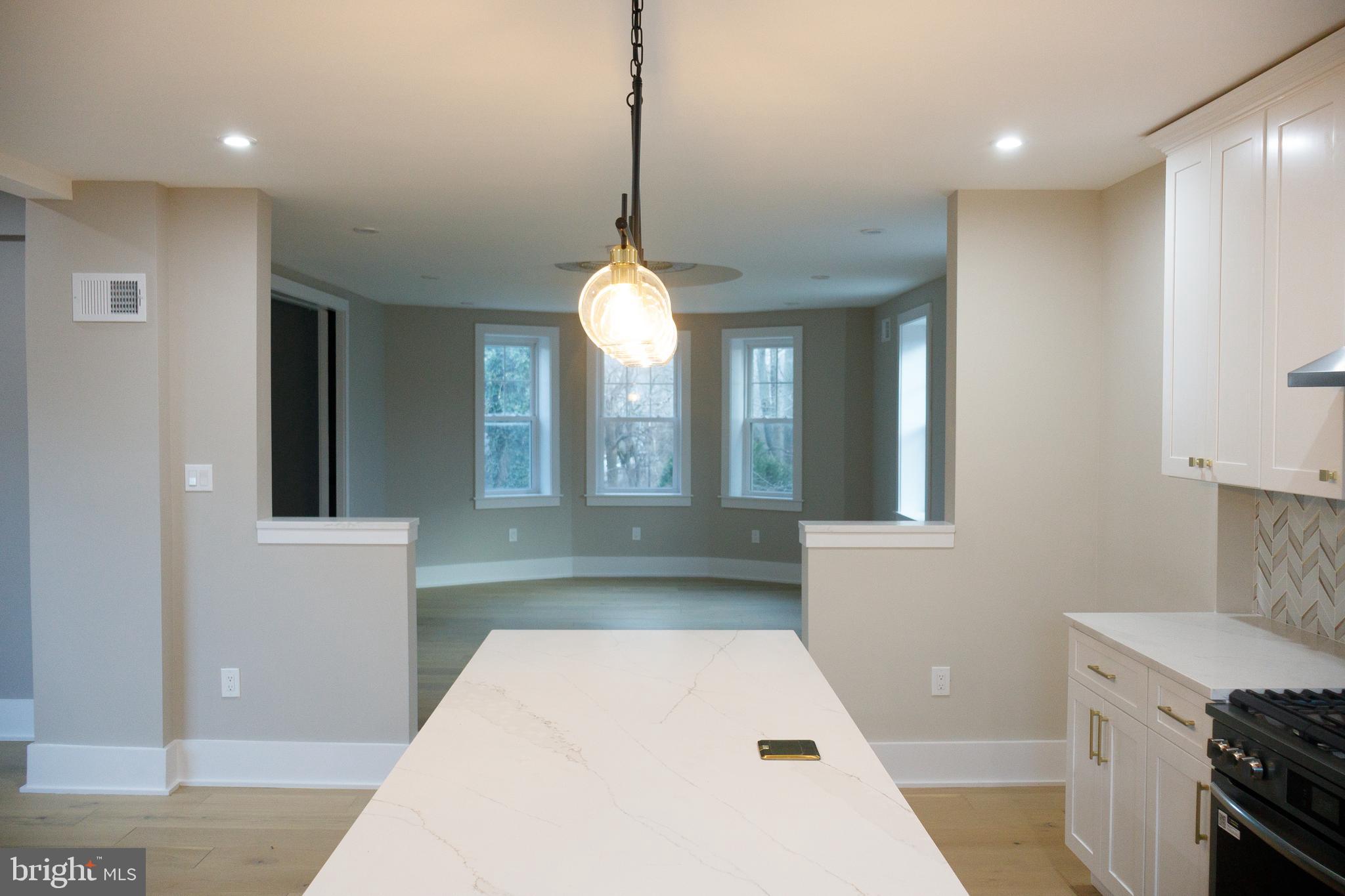 EAST OAK LANE - Residential