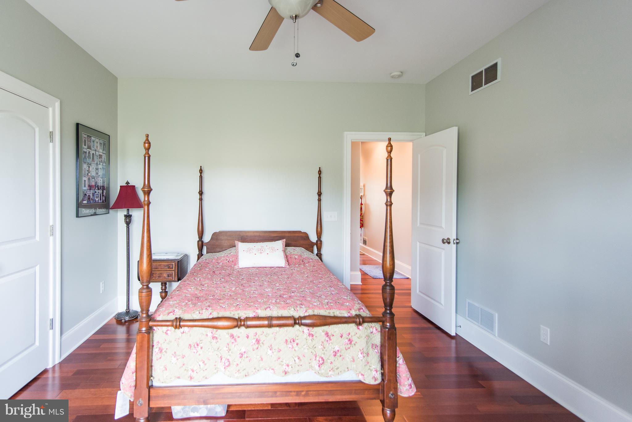 FREELAND - Residential