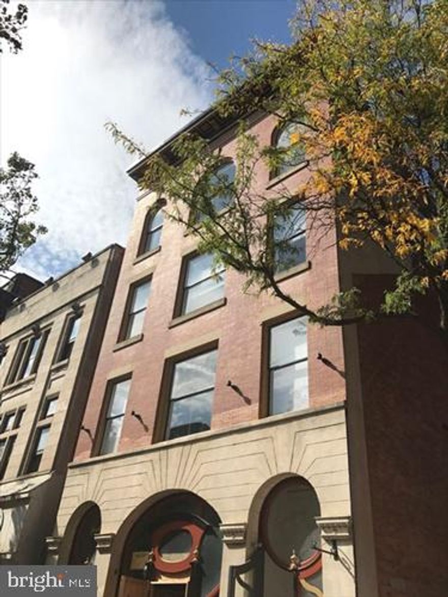 1 bedroom 1 bath apartment. Kitchen with stove, refrigerator, microwave and dishwasher. CAC, laundry on site and elevator on premises.  No pets and no smoking indoors.  Convenient to I-83 and Route 30.