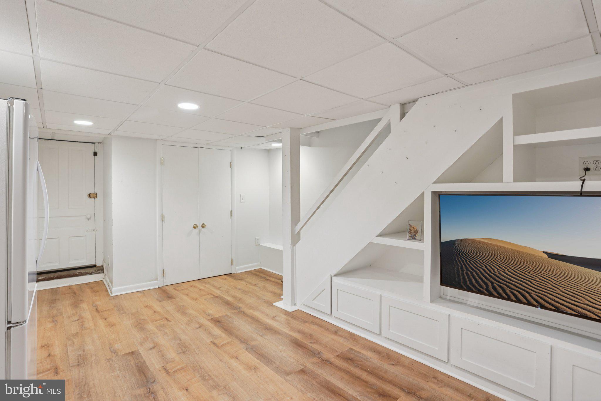 WASHINGTON SQ WEST - Residential