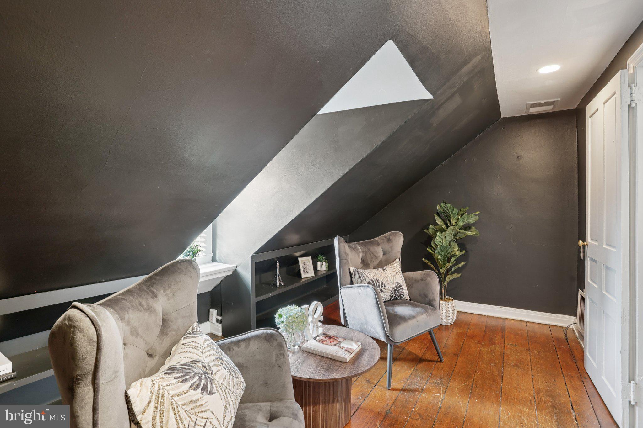 WASHINGTON SQ WEST - Residential