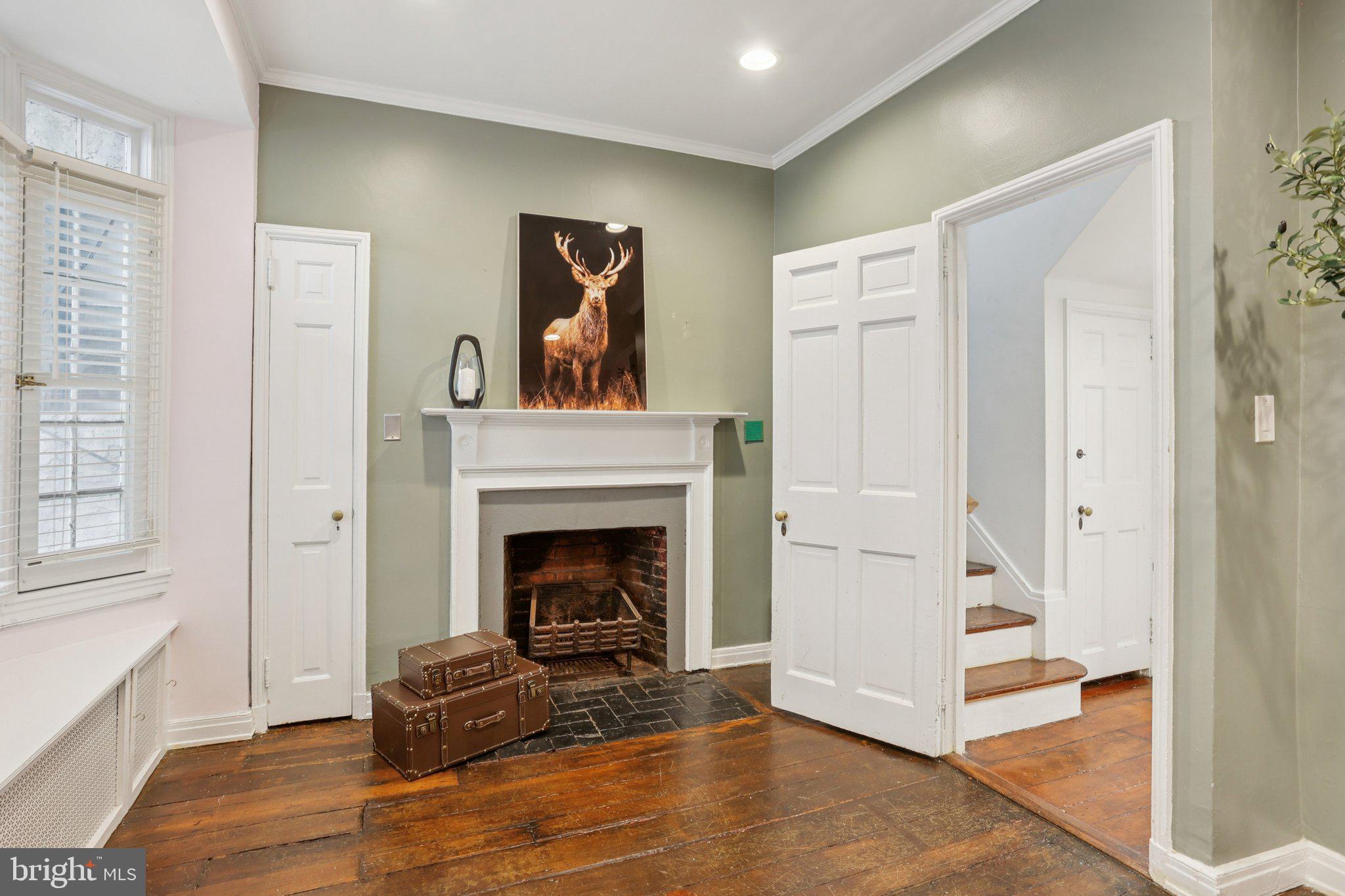 WASHINGTON SQ WEST - Residential