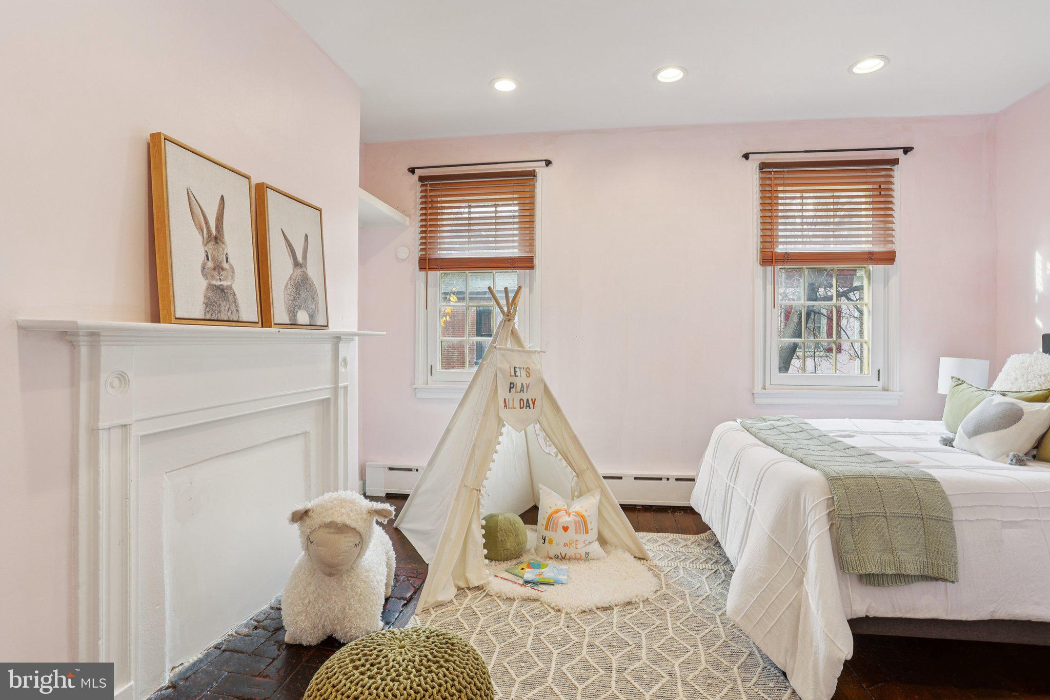 WASHINGTON SQ WEST - Residential