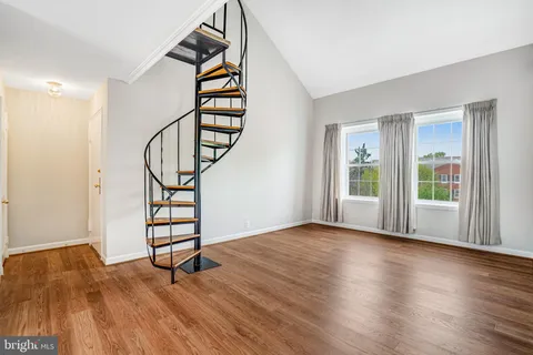 4812 30th Street S Unit C1, Arlington, VA MLS: VAAR2056506